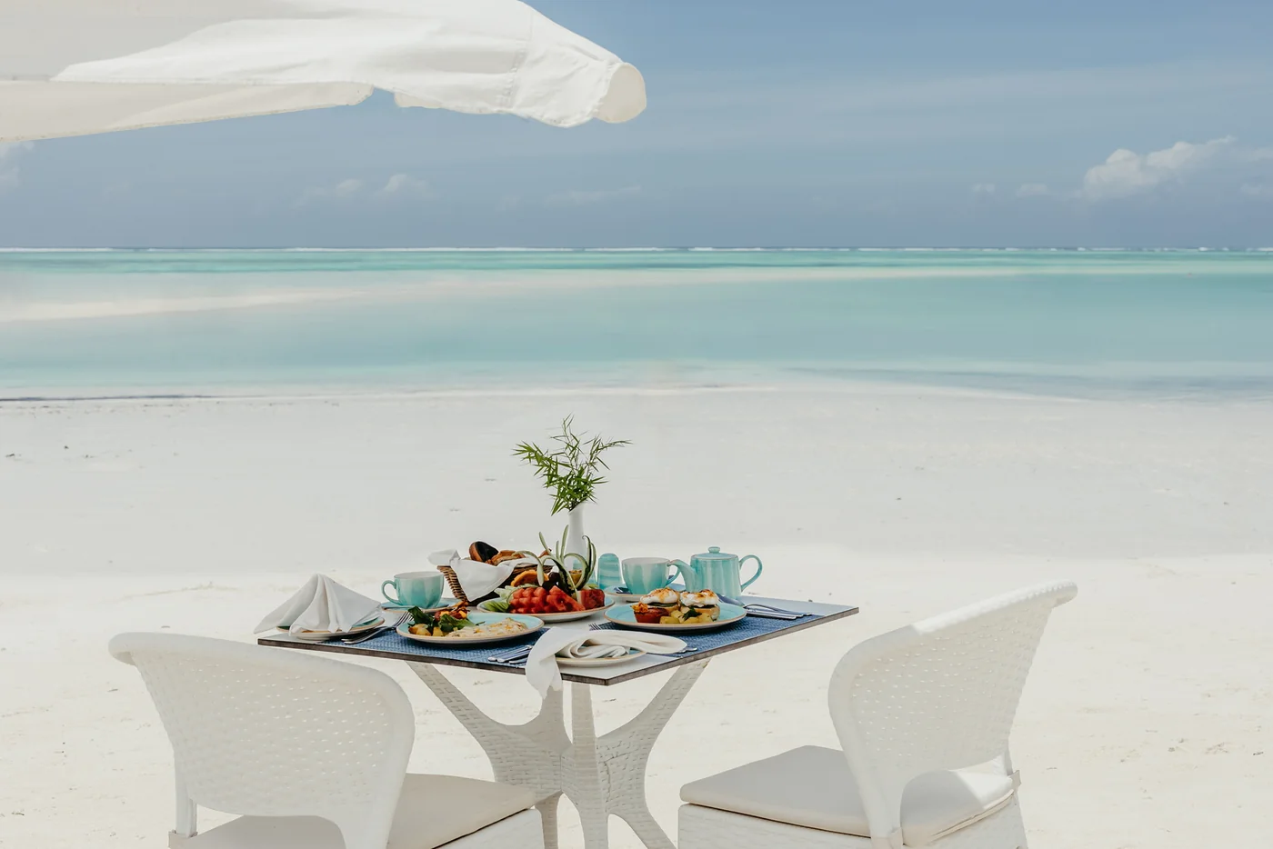 Restaurante de un hotel boutique frente a la playa en Zanzíbar