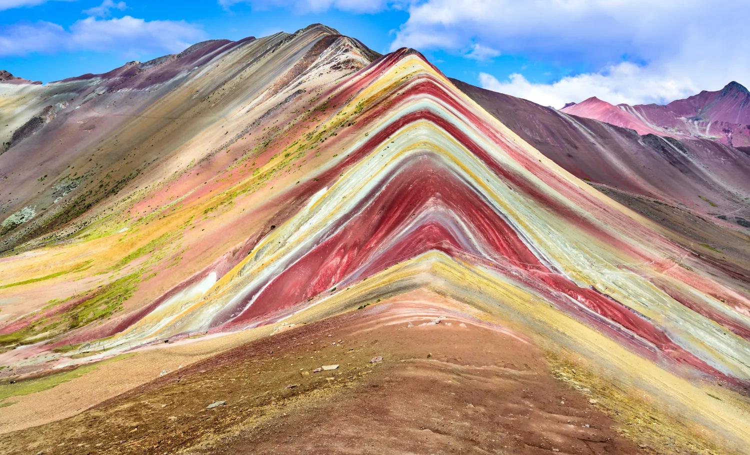 Paisaje de la montaña de siete colores en Perú