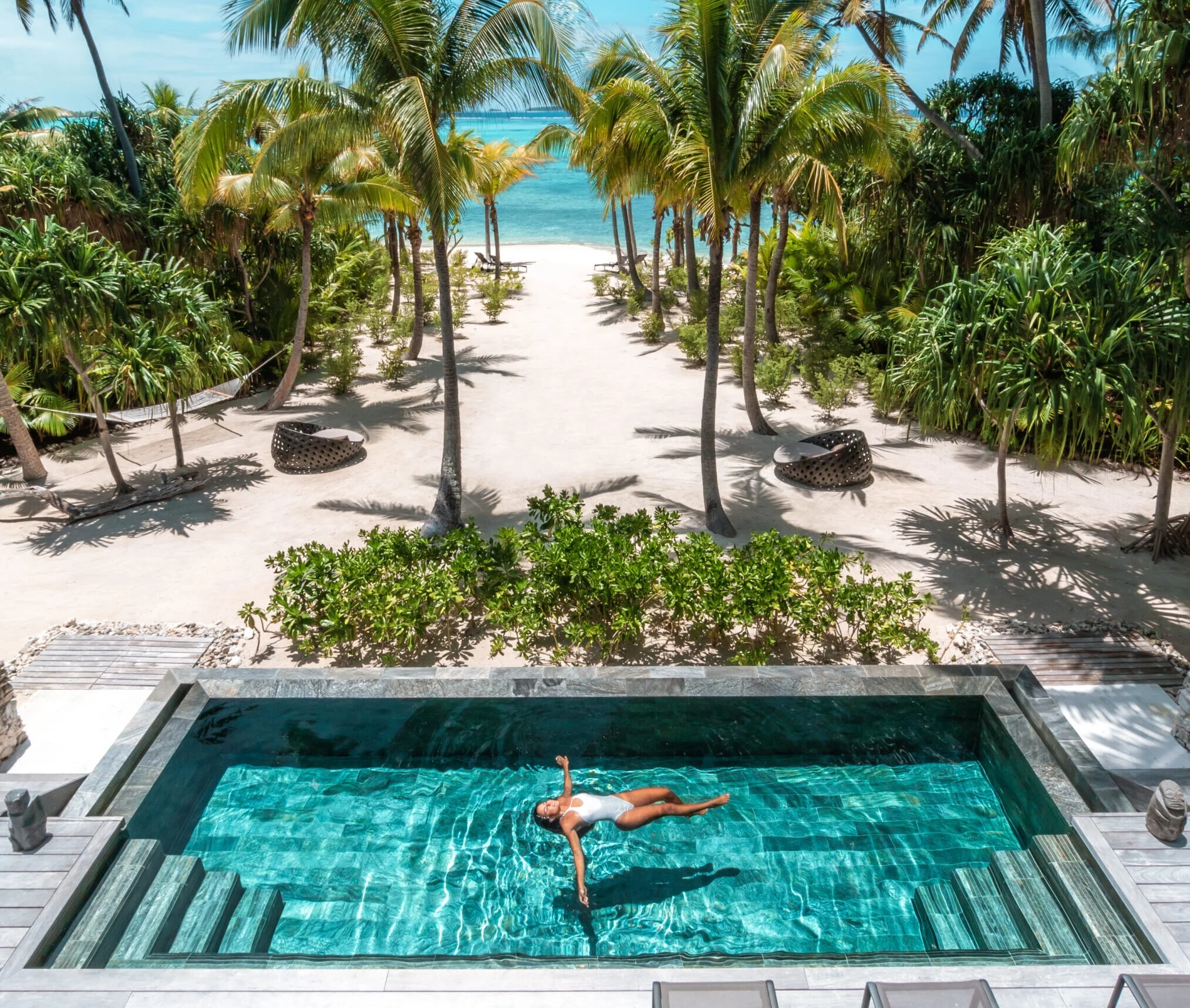 Villa con piscina privada abierta a una playa de la Polinesia